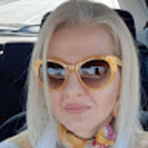 Meet your Posher, Danijela